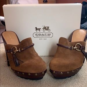 Coach never worn high heels